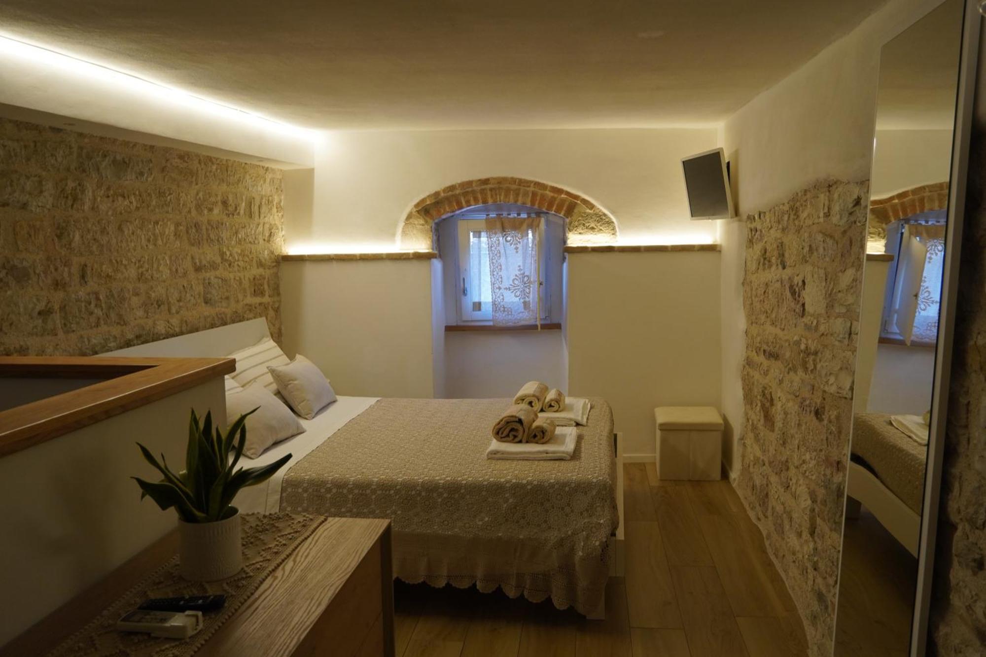 Appartamento Gattapone 9 Gubbio Extérieur photo